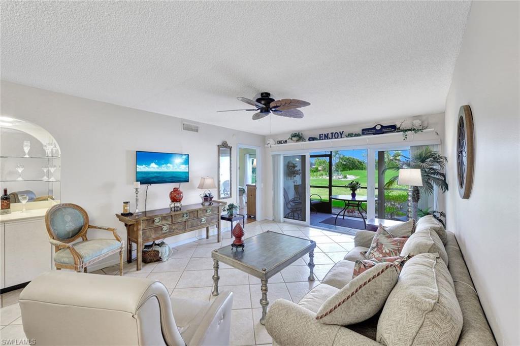 601 Augusta BLVD # 2 Unit: 601-2
