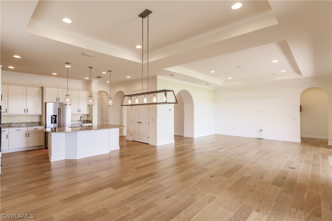 10058 Avalon Lake CIR