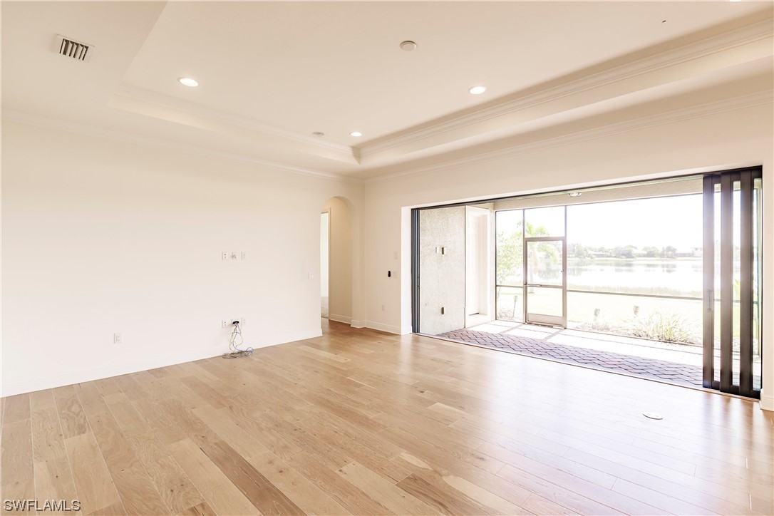 10058 Avalon Lake CIR