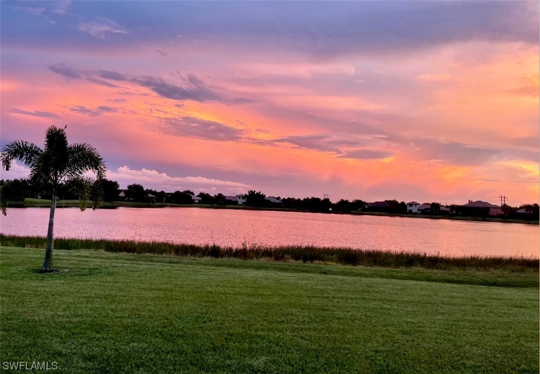 10058 Avalon Lake CIR