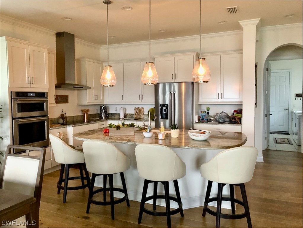 10058 Avalon Lake CIR