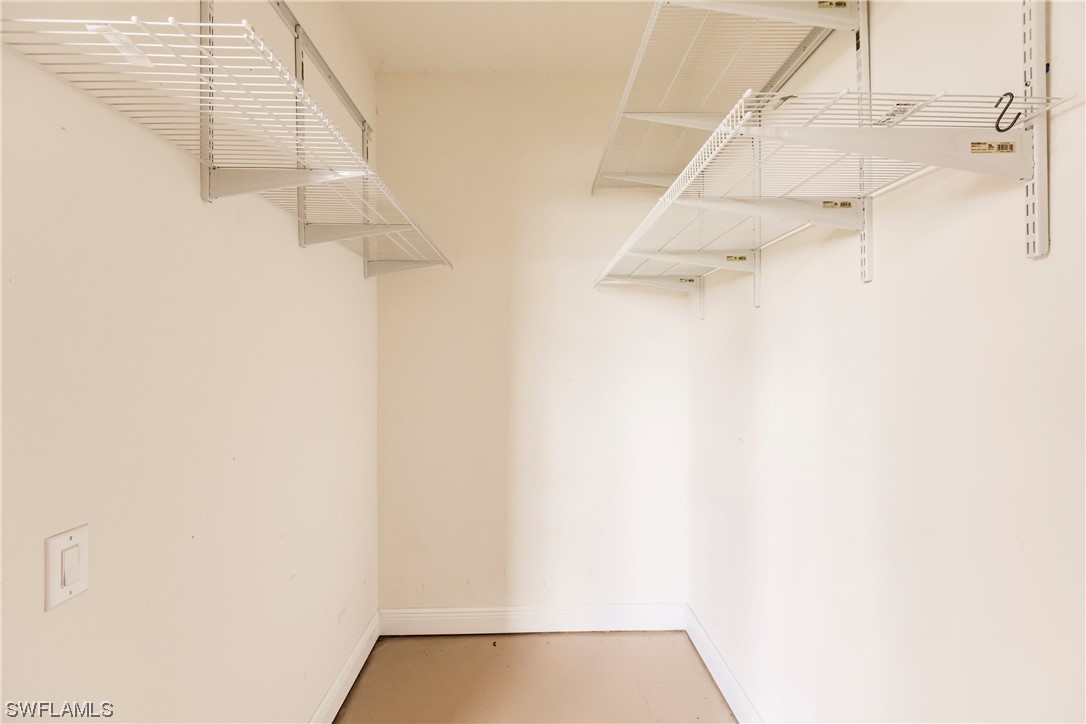 10058 Avalon Lake CIR