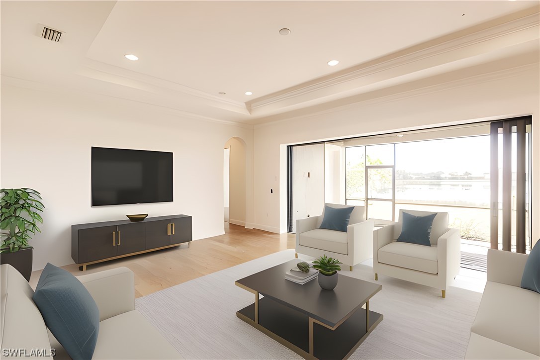 10058 Avalon Lake CIR