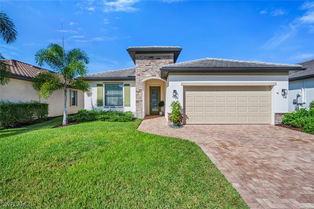 9396 Glenforest DR