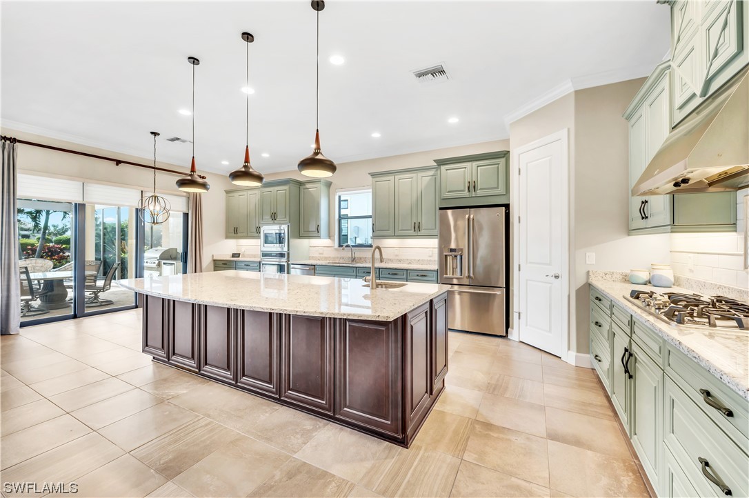 9223 Rialto LN