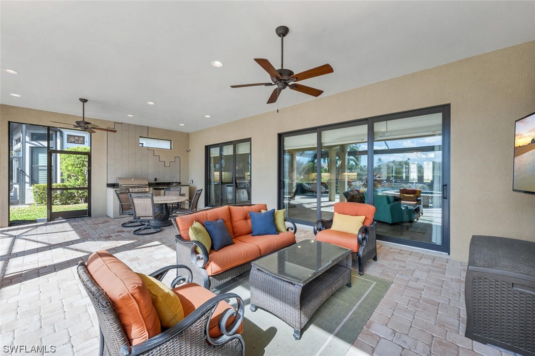 9223 Rialto LN