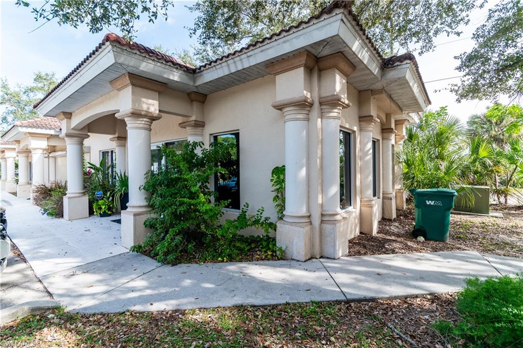 1924 -1942 Santa Barbara BLVD