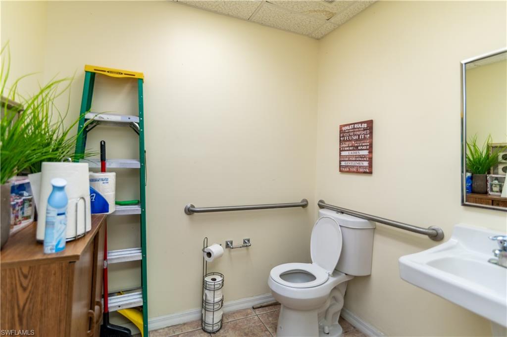 1924 -1942 Santa Barbara BLVD