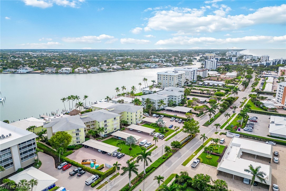 2850 Gulf Shore BLVD N 406