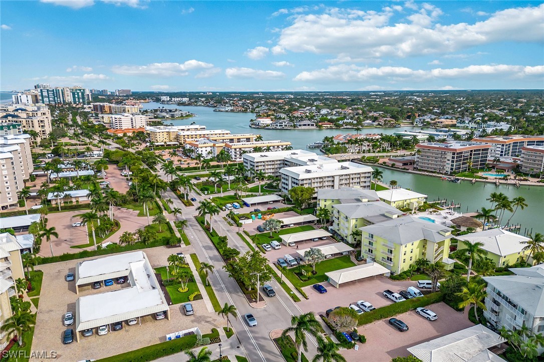 2850 Gulf Shore BLVD N 406