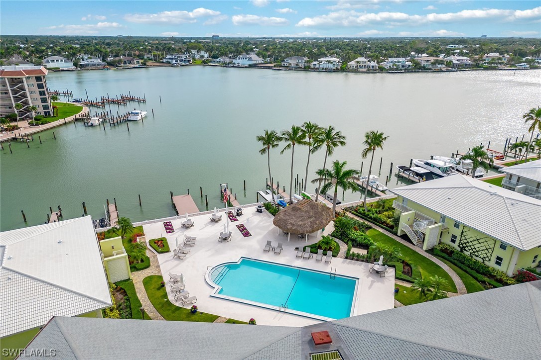 2850 Gulf Shore BLVD N 406