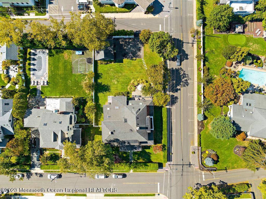 26 River Avenue
