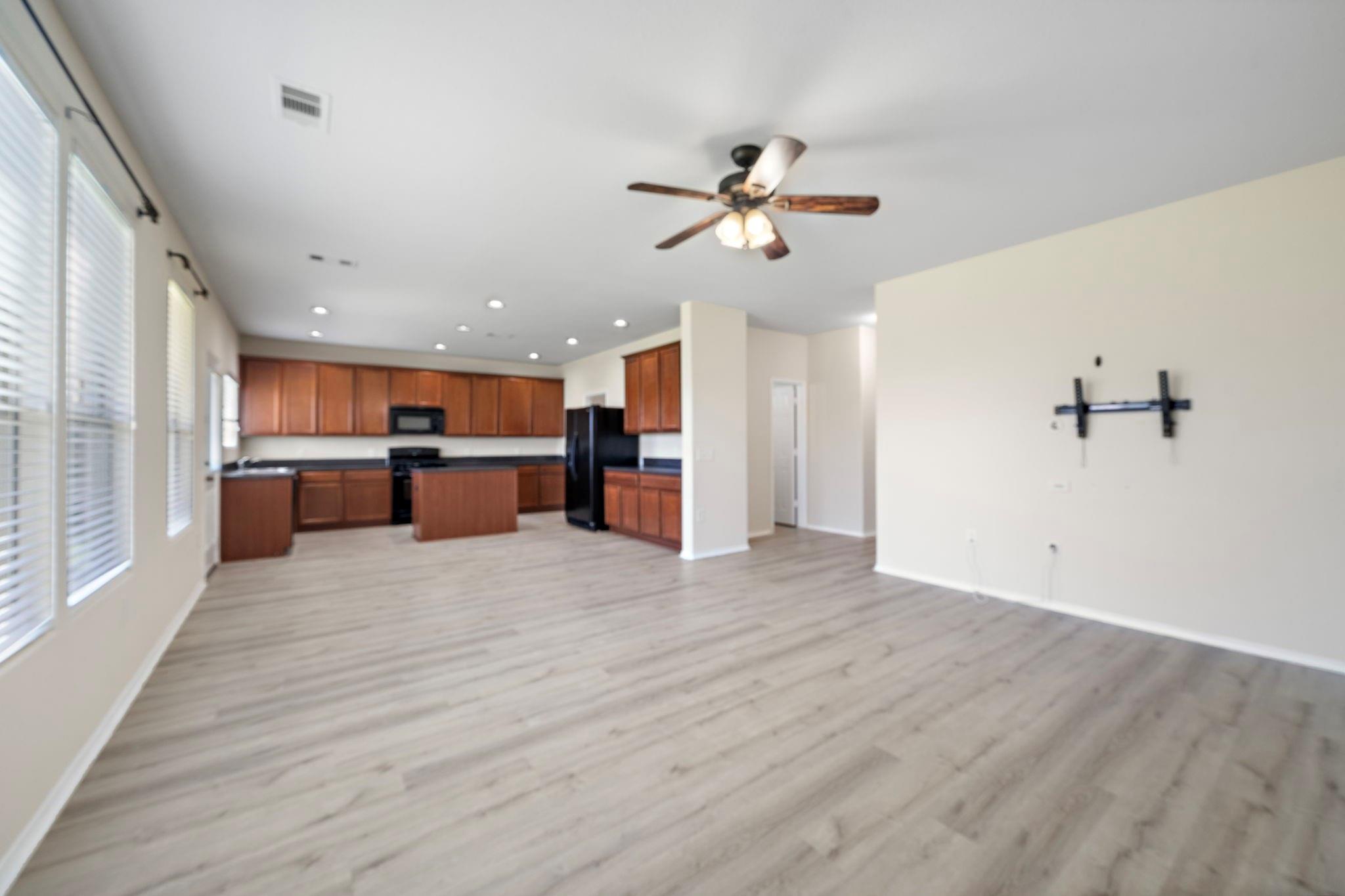 1418 S Maple Drive