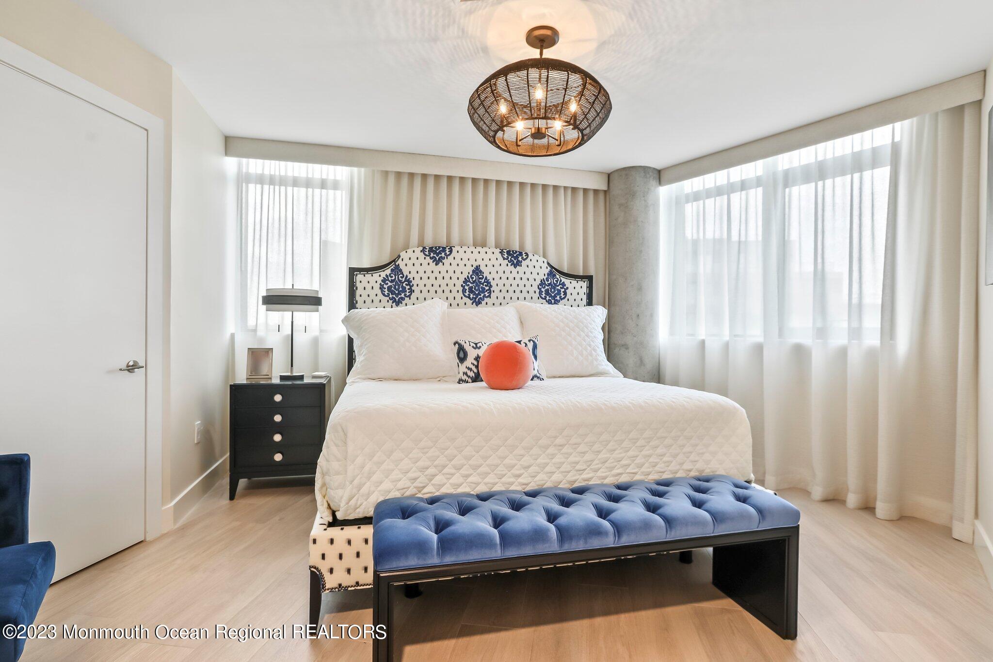 350 Ocean Avenue, 507