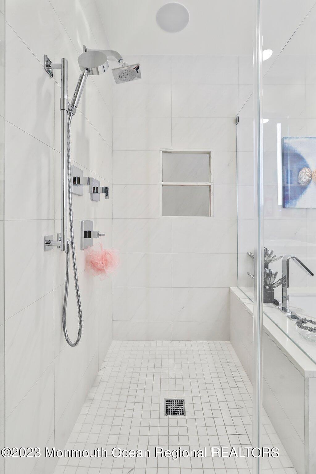 350 Ocean Avenue, 507