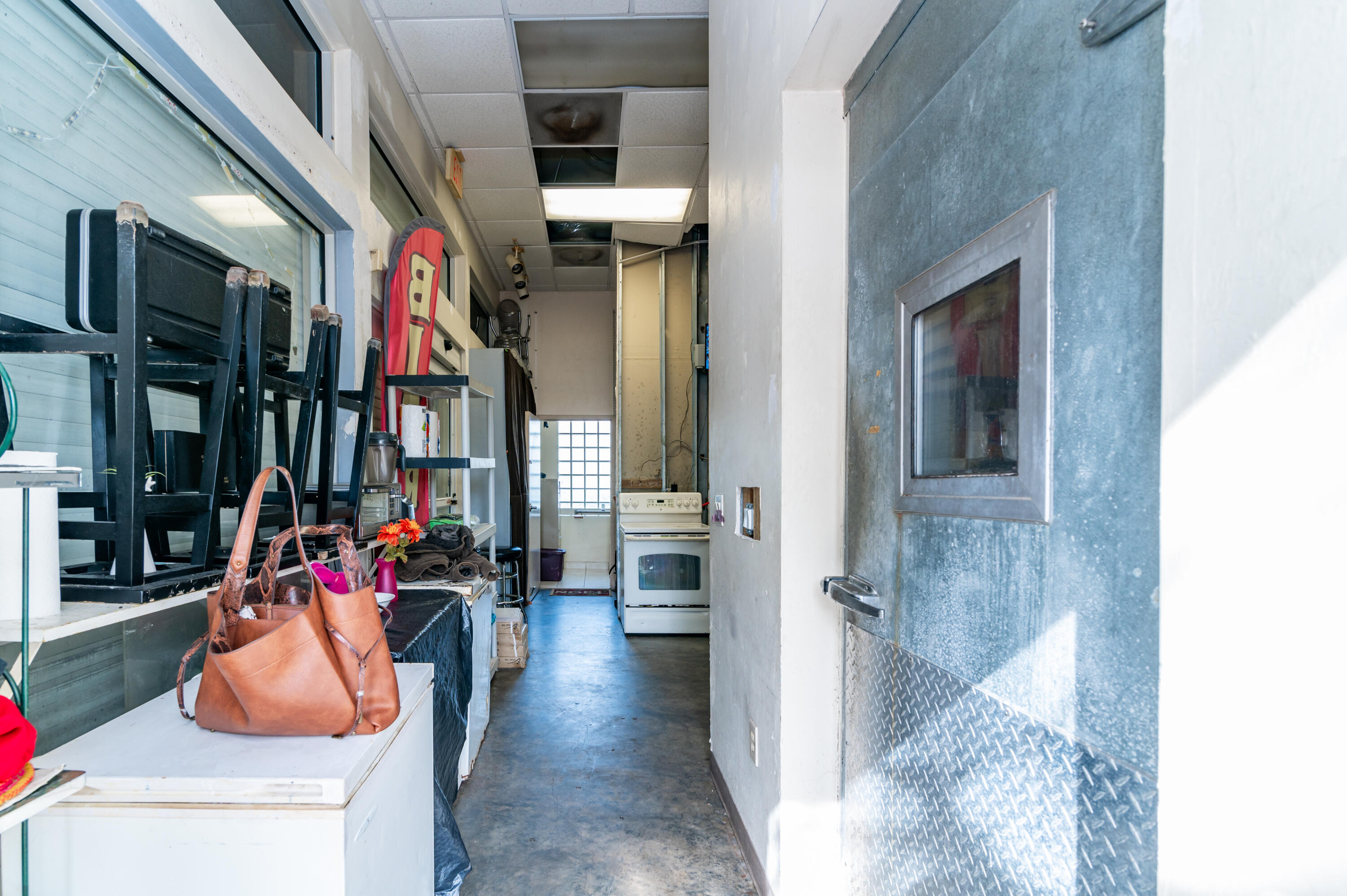 1938 SANTA BARBARA BOULEVARD