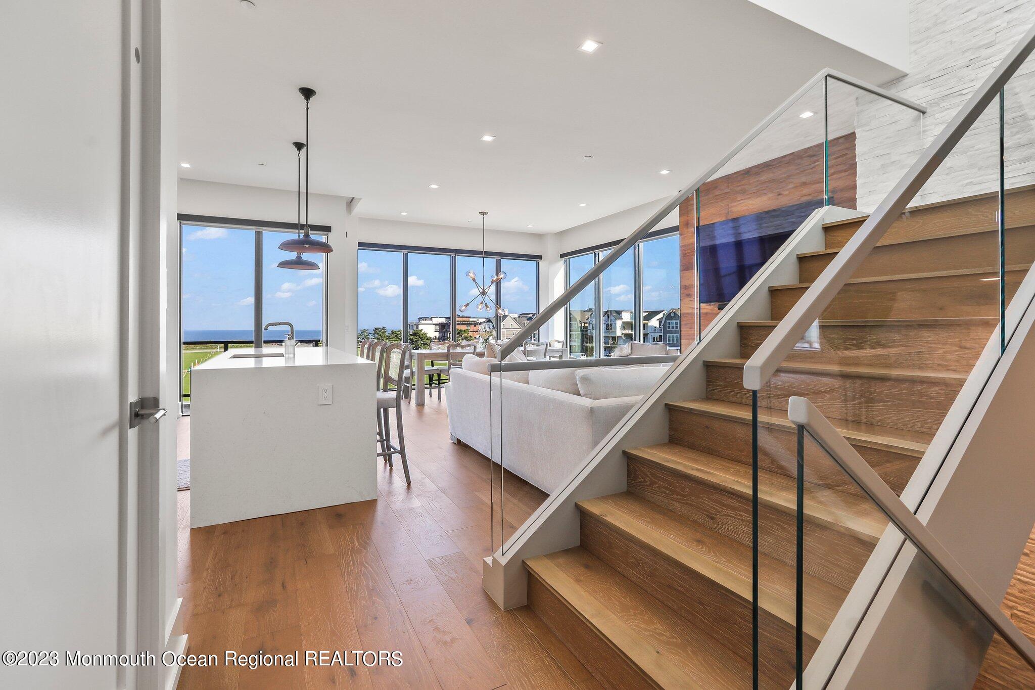 200 Ocean Avenue, 10