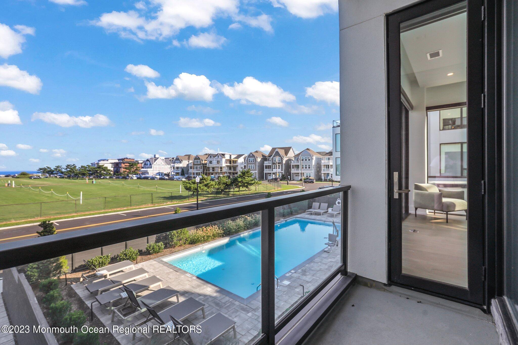 200 Ocean Avenue, 10