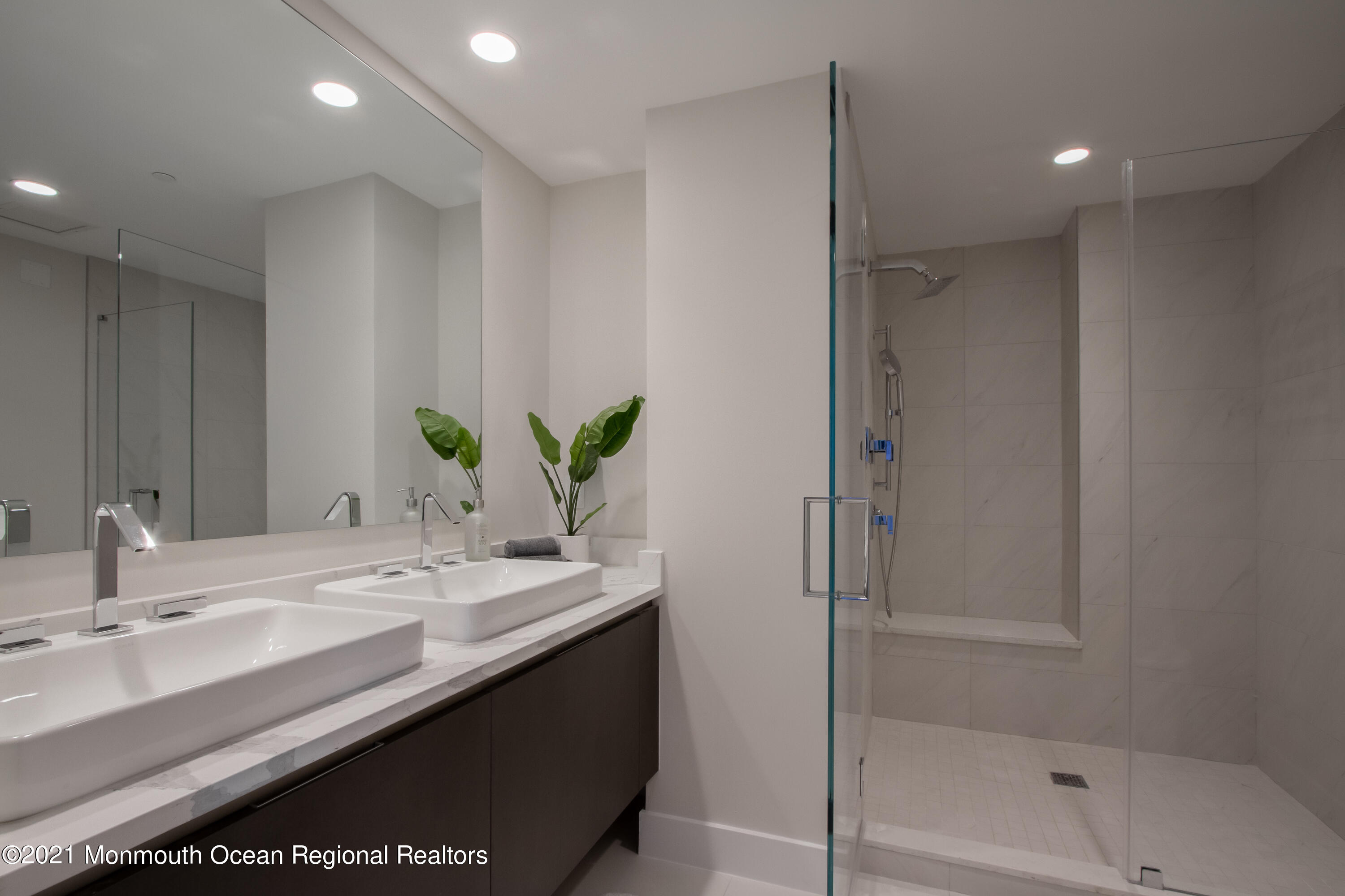 350 Ocean Avenue N, 101