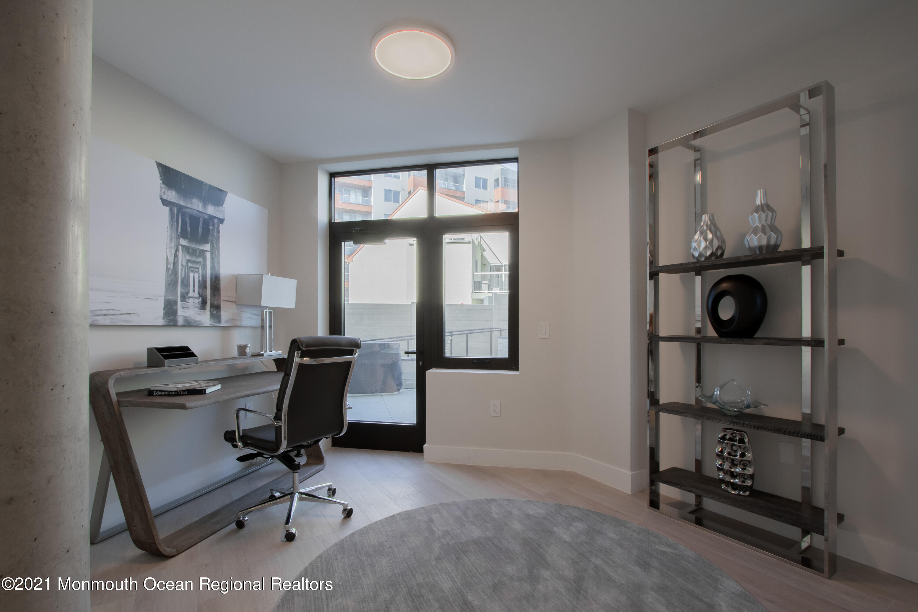 350 Ocean Avenue N, 101