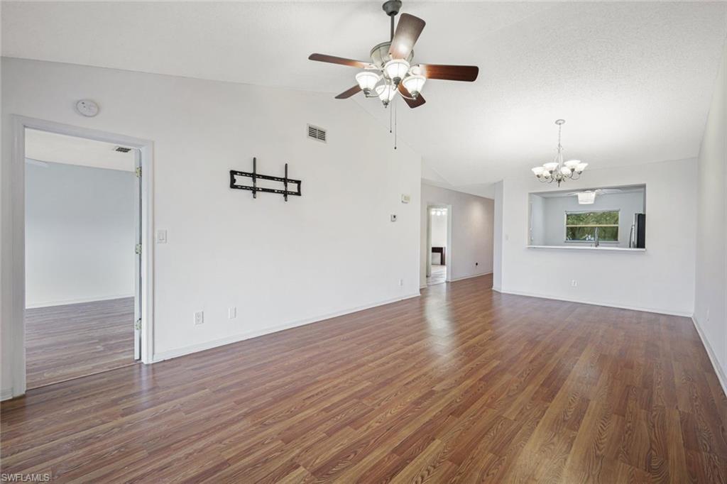 686 Squire CIR # 202