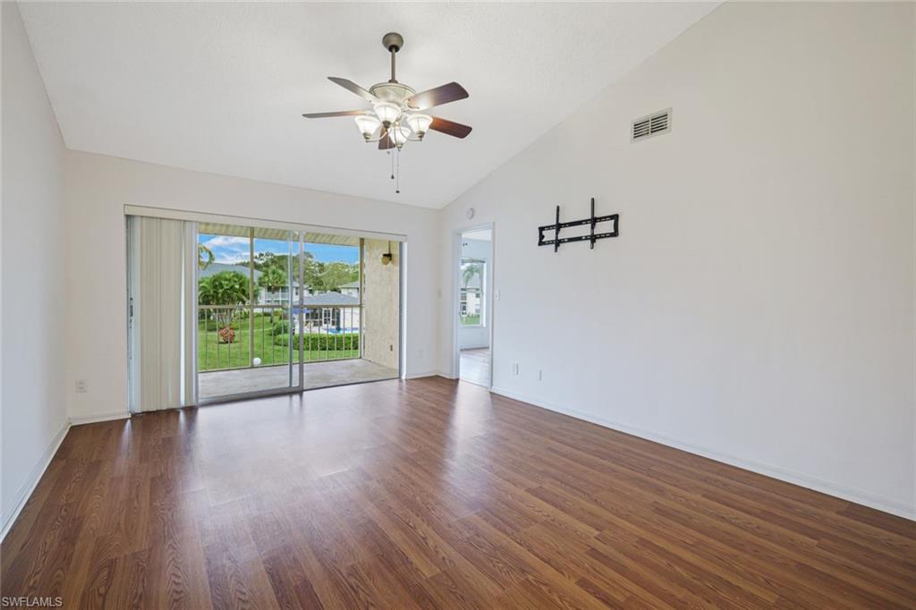 686 Squire CIR # 202