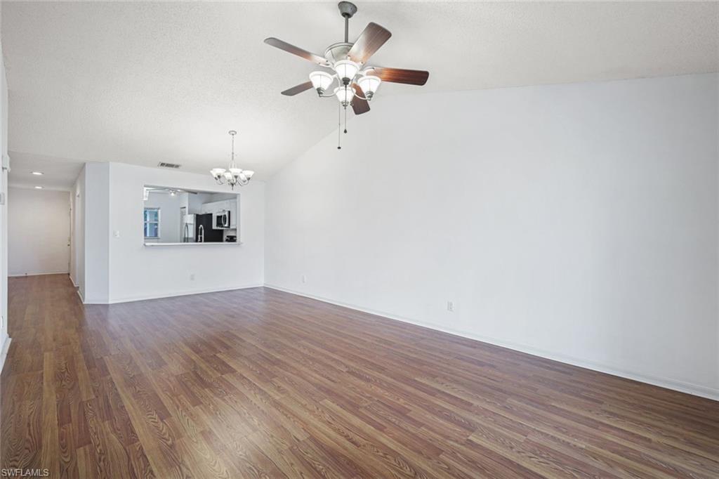 686 Squire CIR # 202