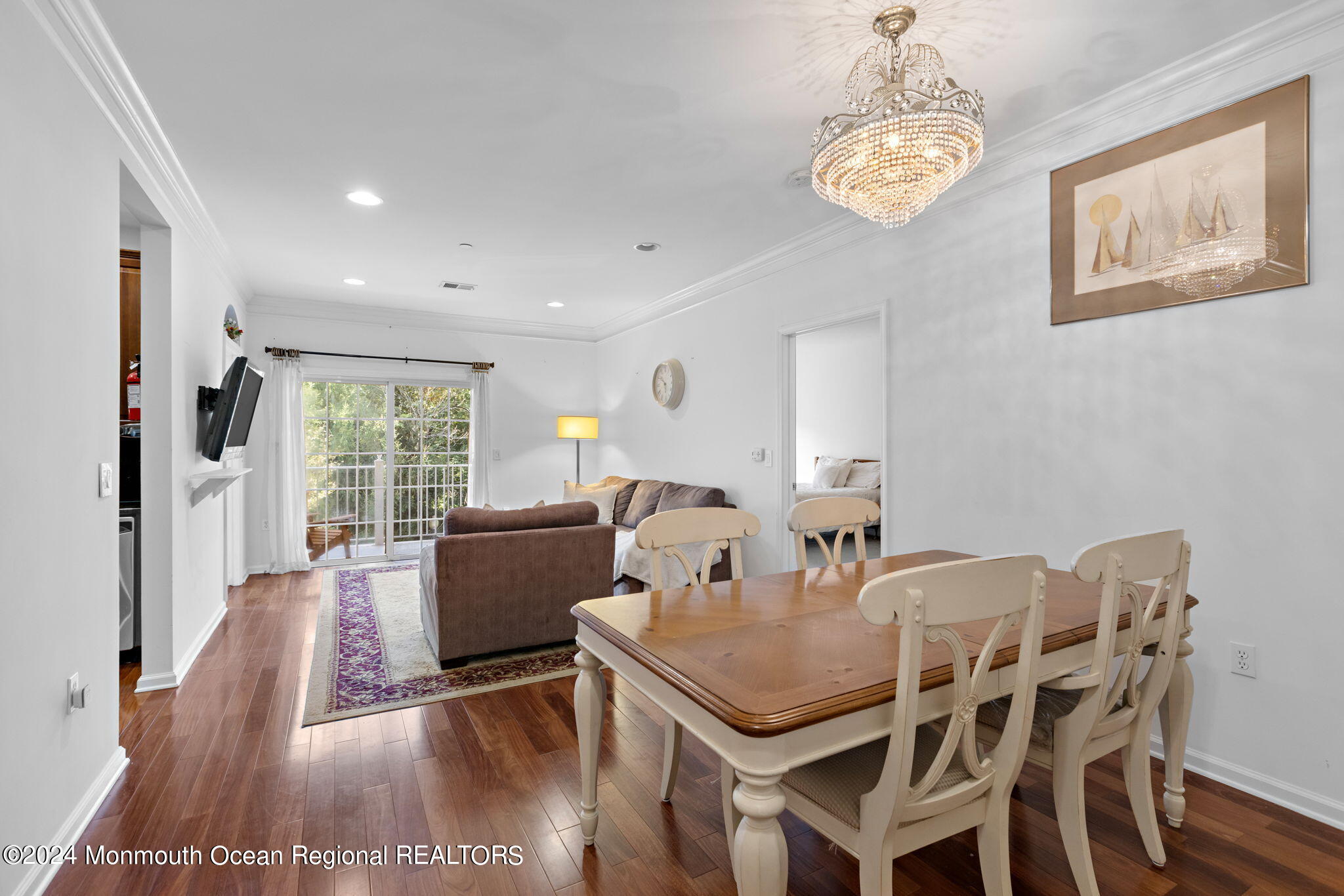 540 Cranbury Road, 334