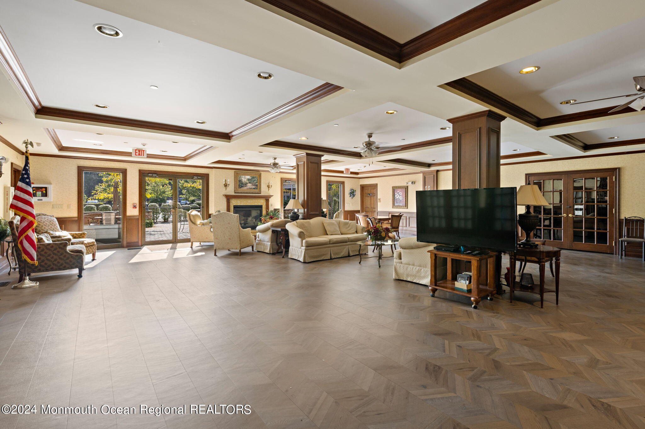 540 Cranbury Road, 334