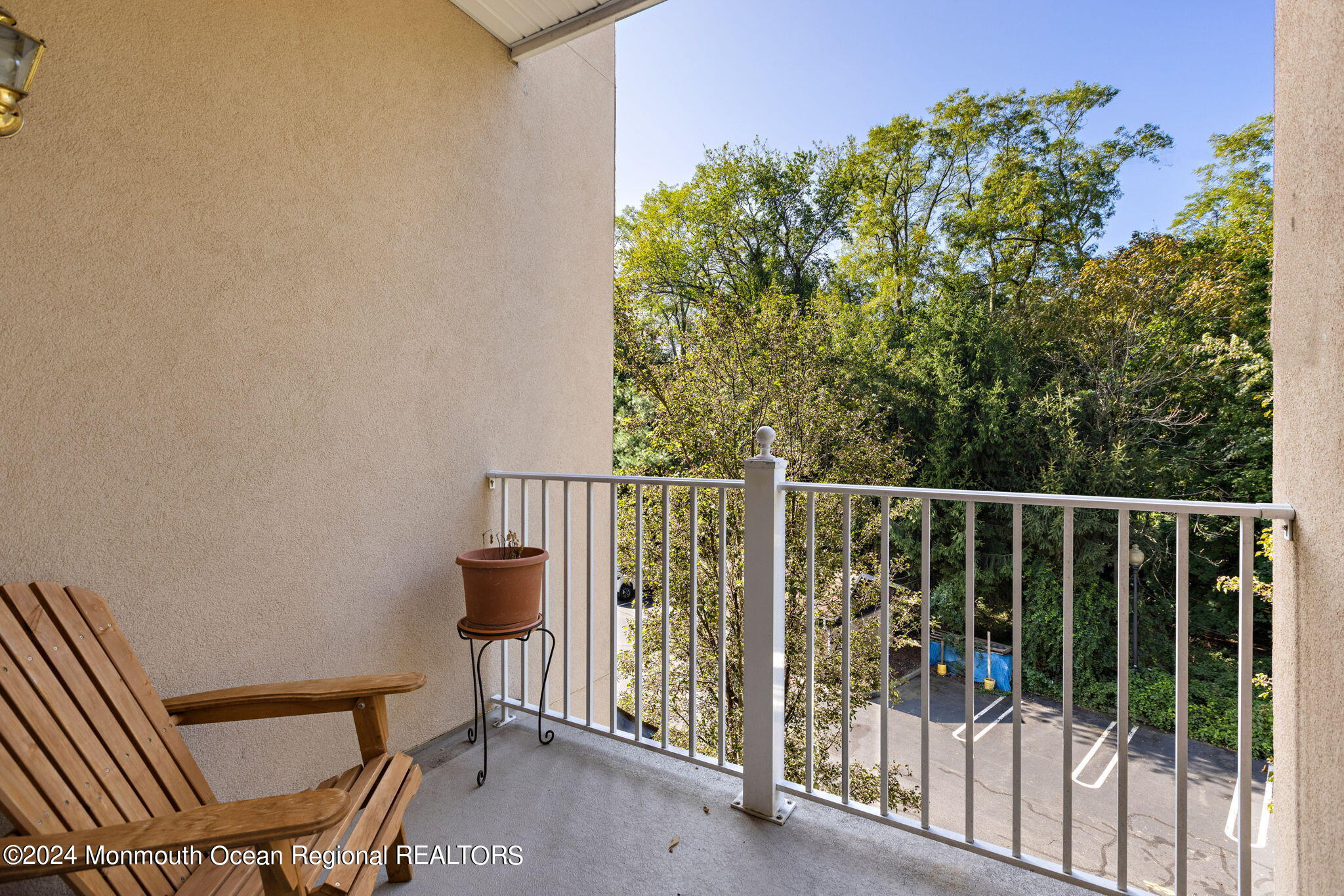 540 Cranbury Road, 334