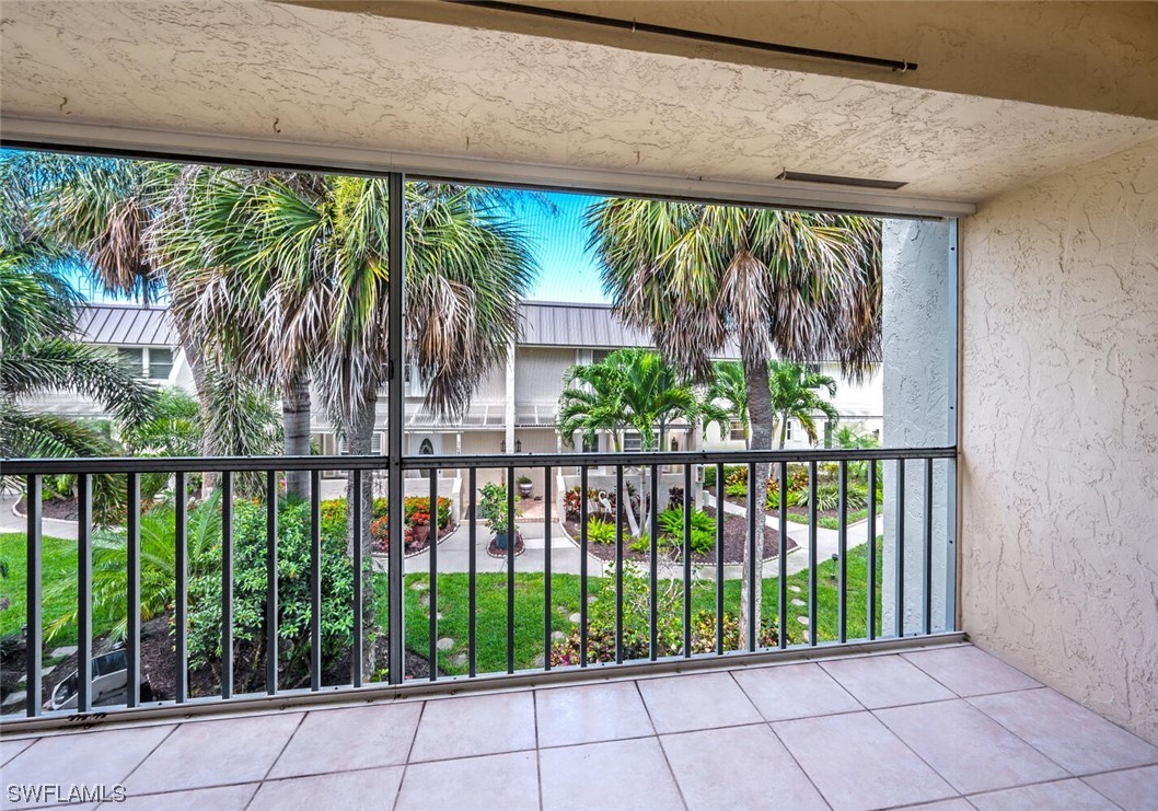 800 River Point DR 537
