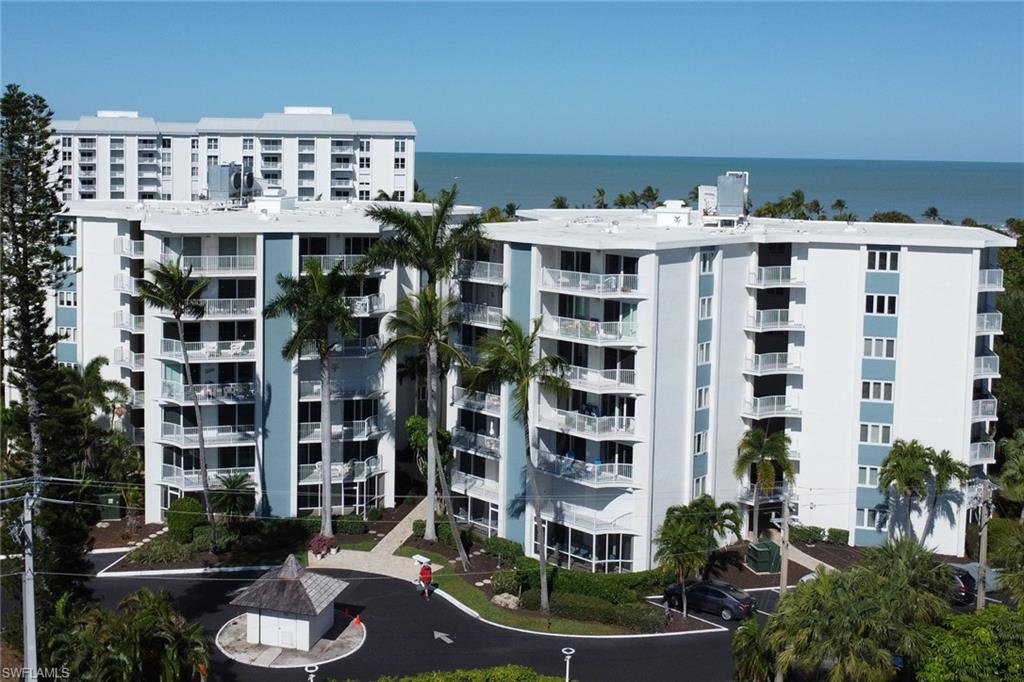 1300 Gulf Shore BLVD N # 603