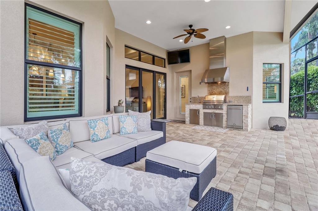 7327 Lantana CIR