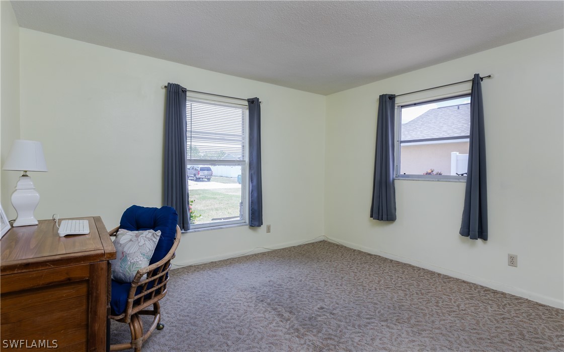 1015 SE 27th TER