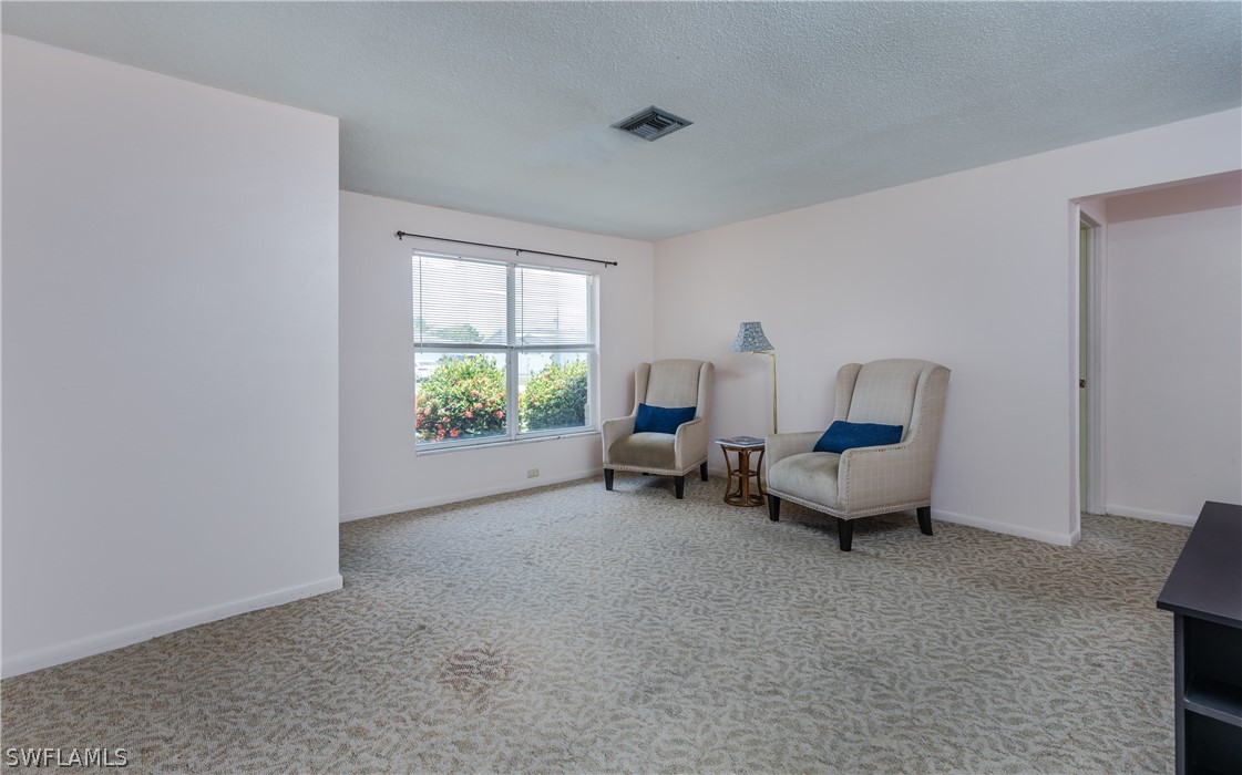 1015 SE 27th TER