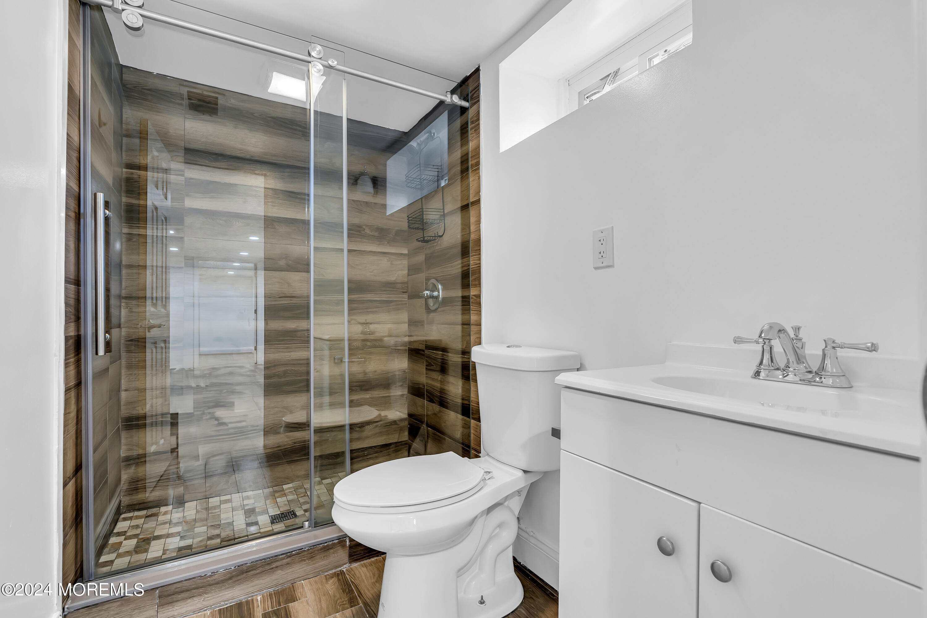699 Old Bridge