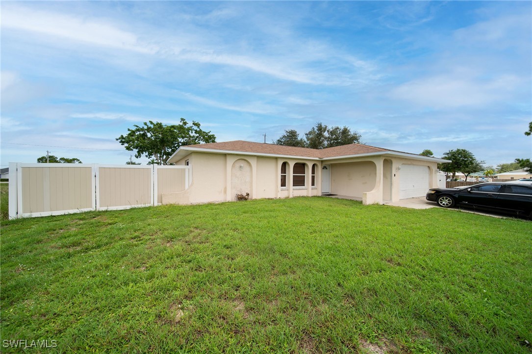 3308 SW 15th PL