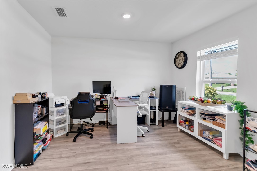 2539 NW 18th AVE