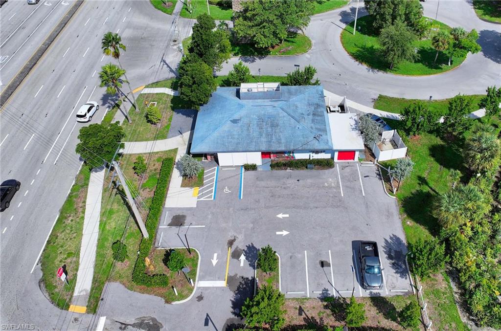4811 Tamiami TRL E