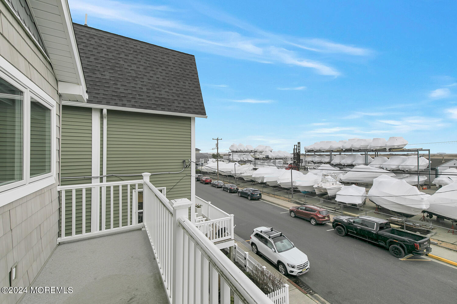 39 Shrewsbury Avenue
