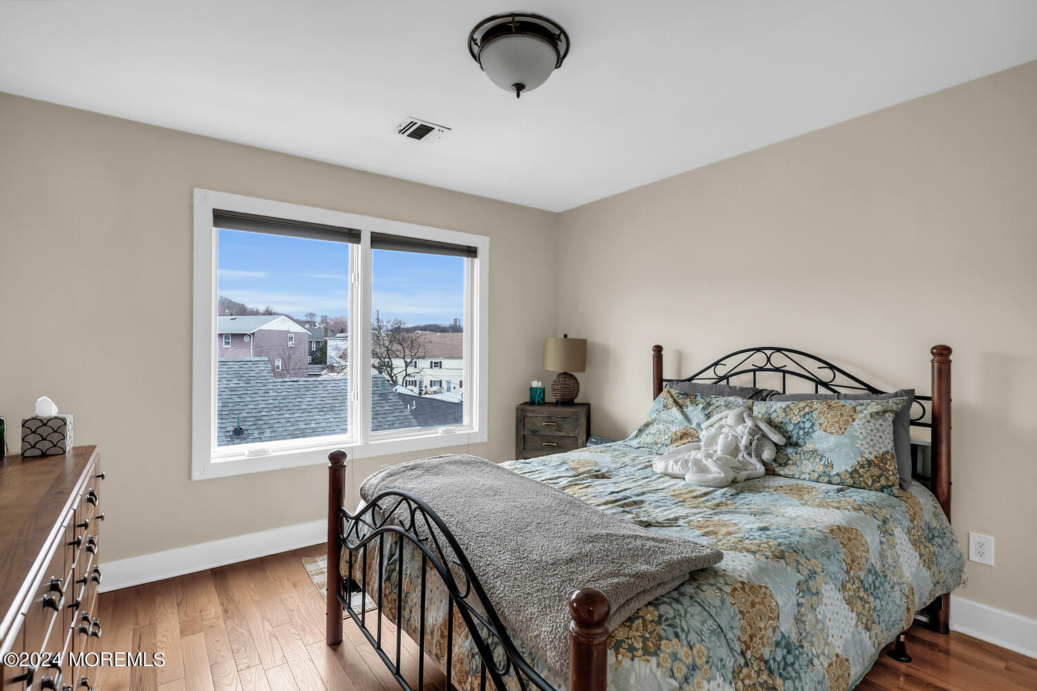 39 Shrewsbury Avenue