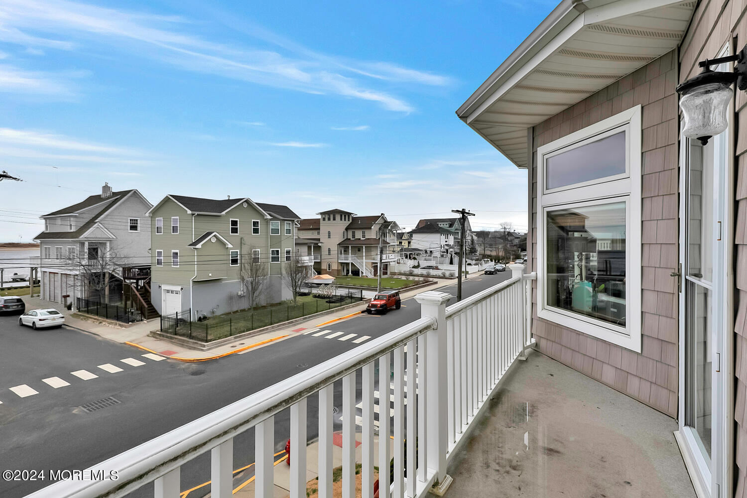 39 Shrewsbury Avenue