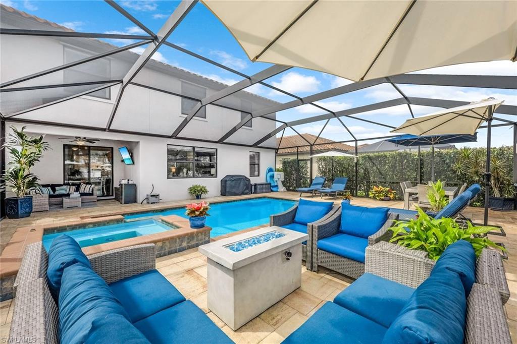 4243 Raffia Palm CIR