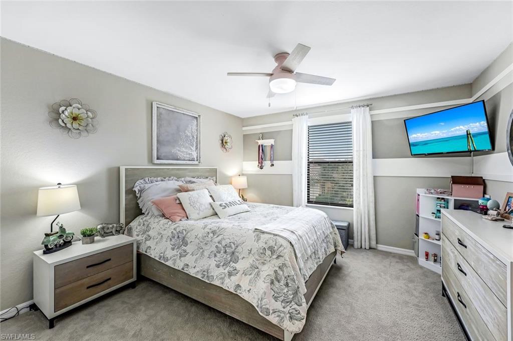 4243 Raffia Palm CIR