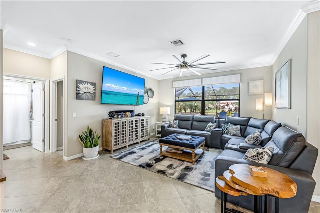 4243 Raffia Palm CIR