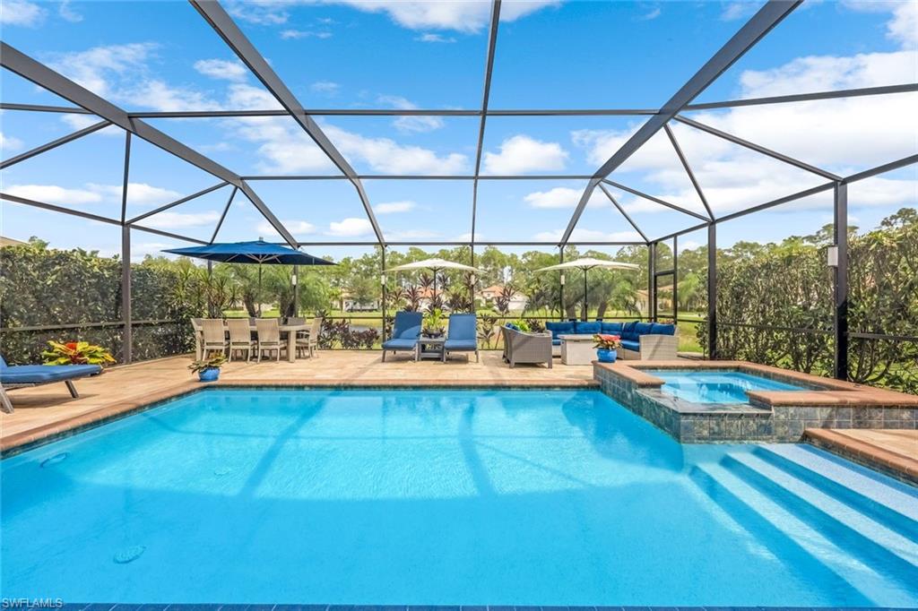 4243 Raffia Palm CIR