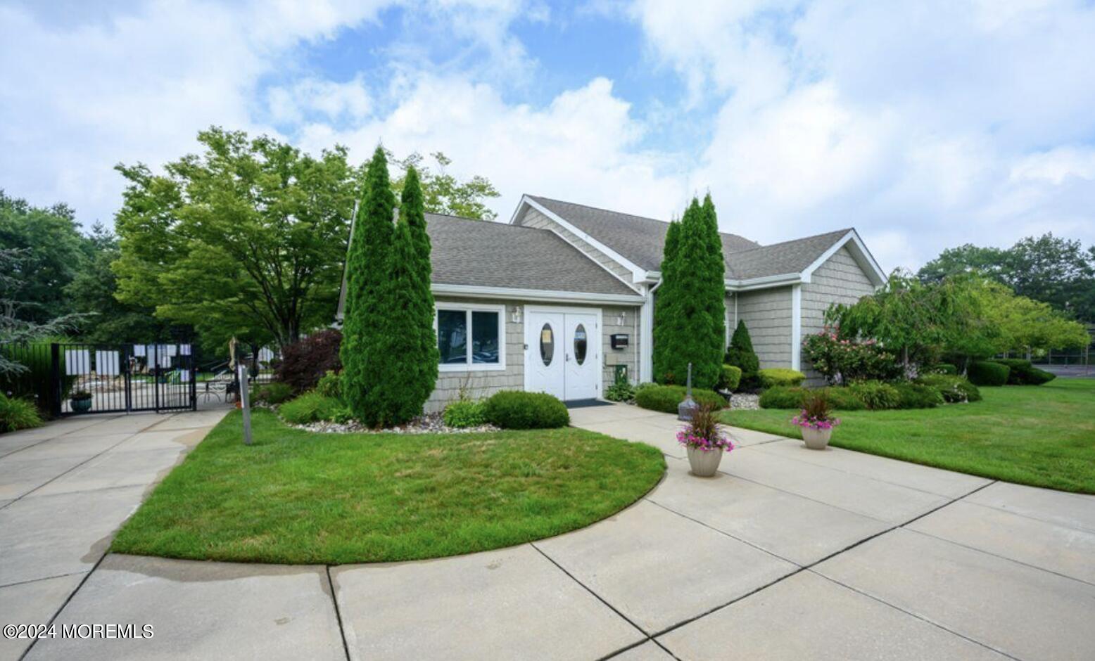 3701 Aqueduct Court
