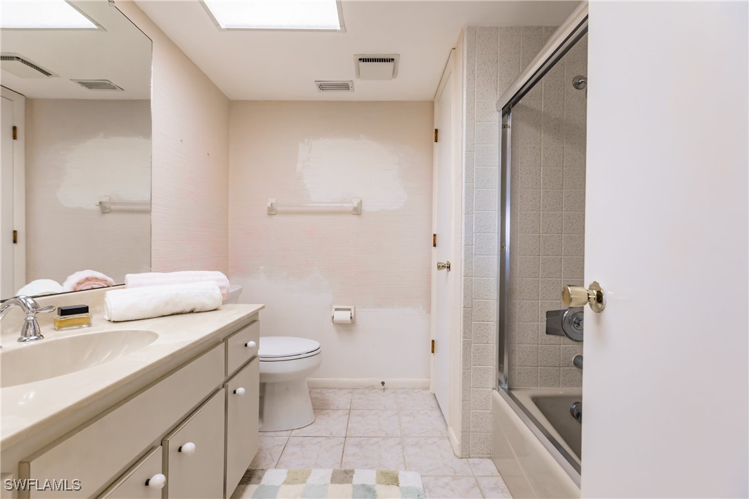 1102 SE 39th TER 108