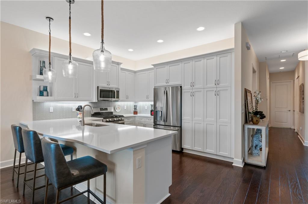 28570 Lobos CIR