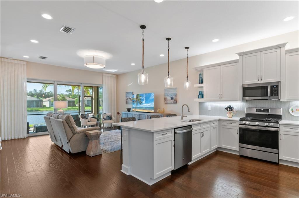 28570 Lobos CIR